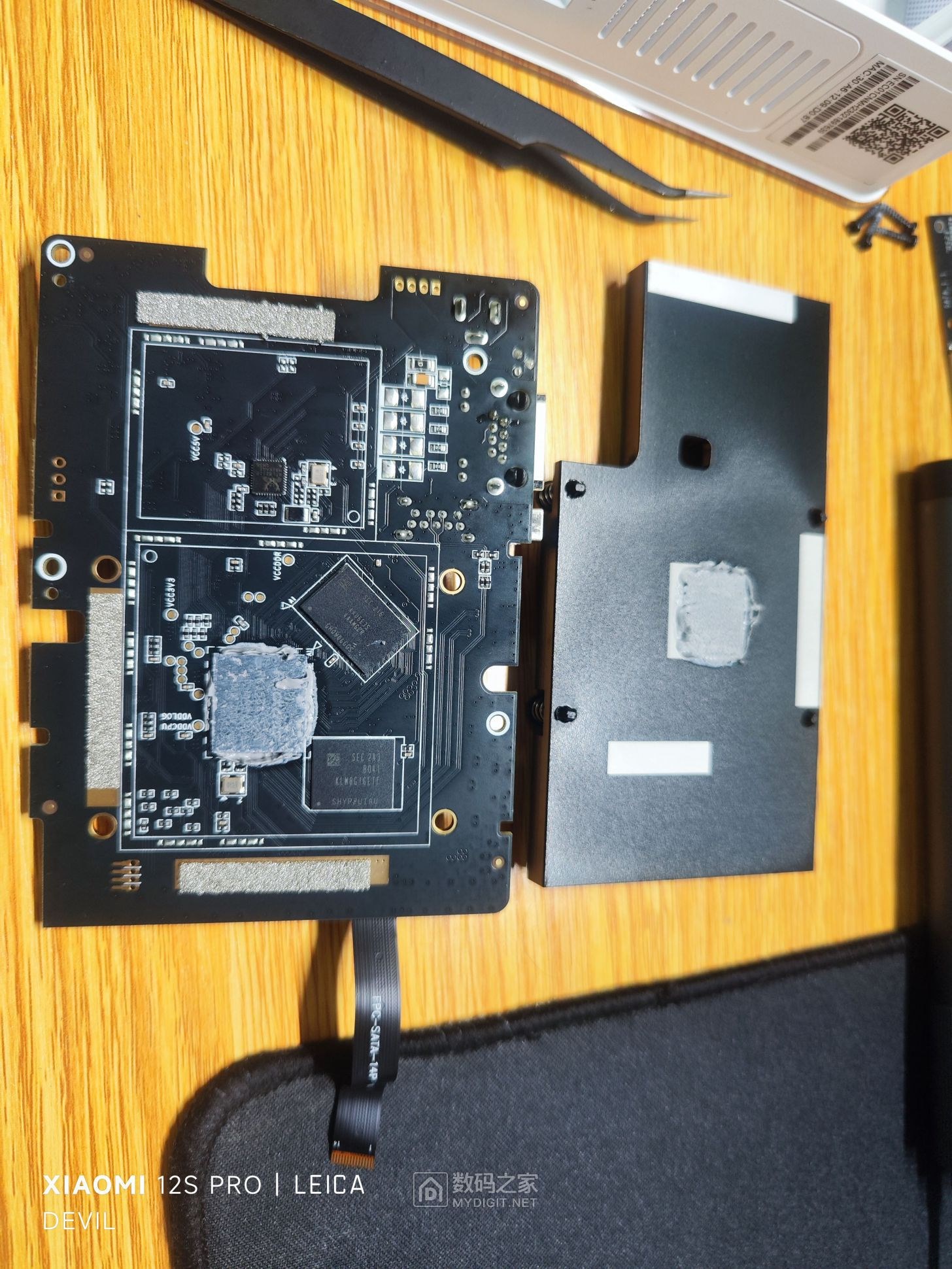 PCB背面